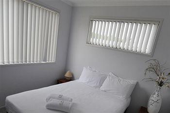 Alexandra Aparthotel 4*